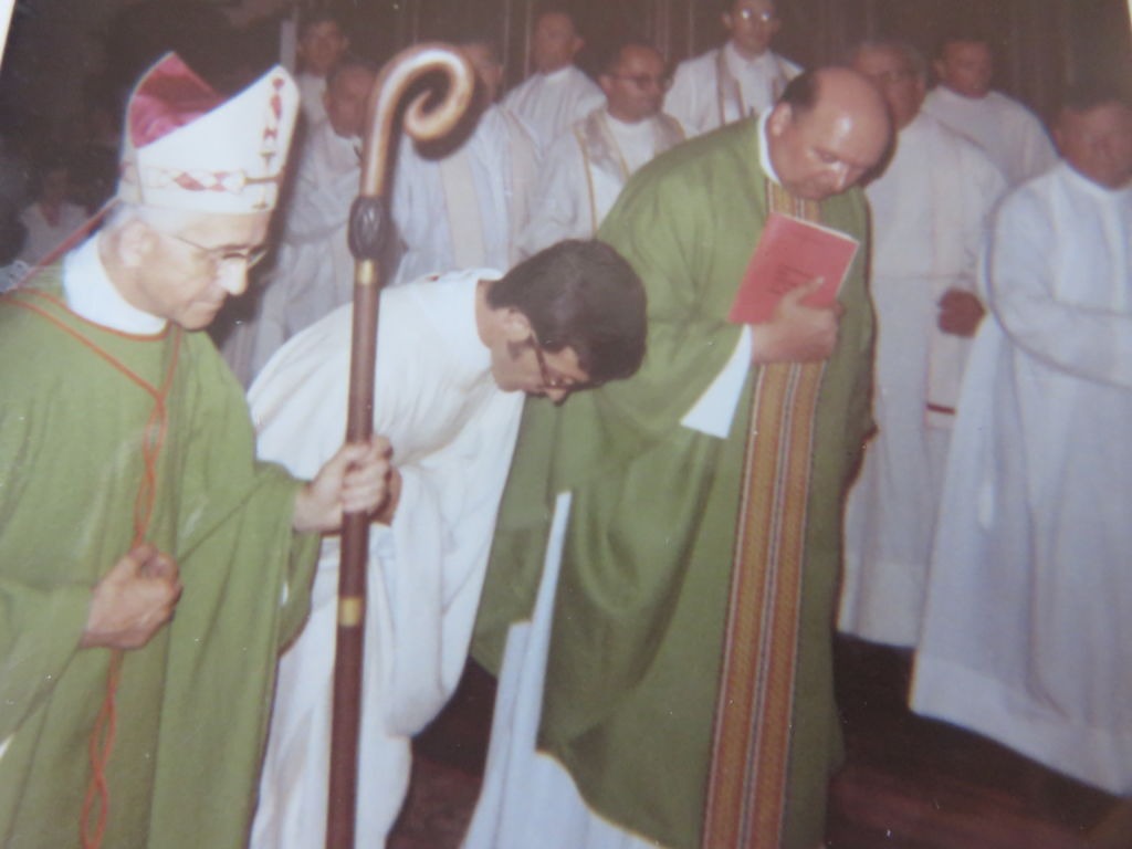 49Ème Anniversaire D'Ordination Du Père Rémi Doche. 10 Juillet 1971. 10 ...