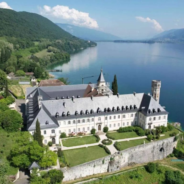 Sainte ERINE patronne des bateliers du lac du Bourget