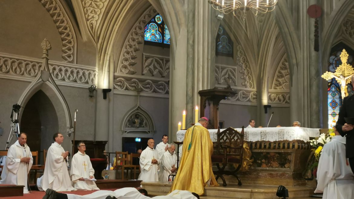 L’ordination sacerdotale de Pierre-Emmanuel DIEUDONNE