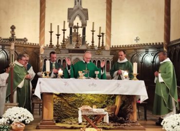 Albens  Installation du Père Vincent Coutin comme curé  du Doyenné d’Aix-les Bains