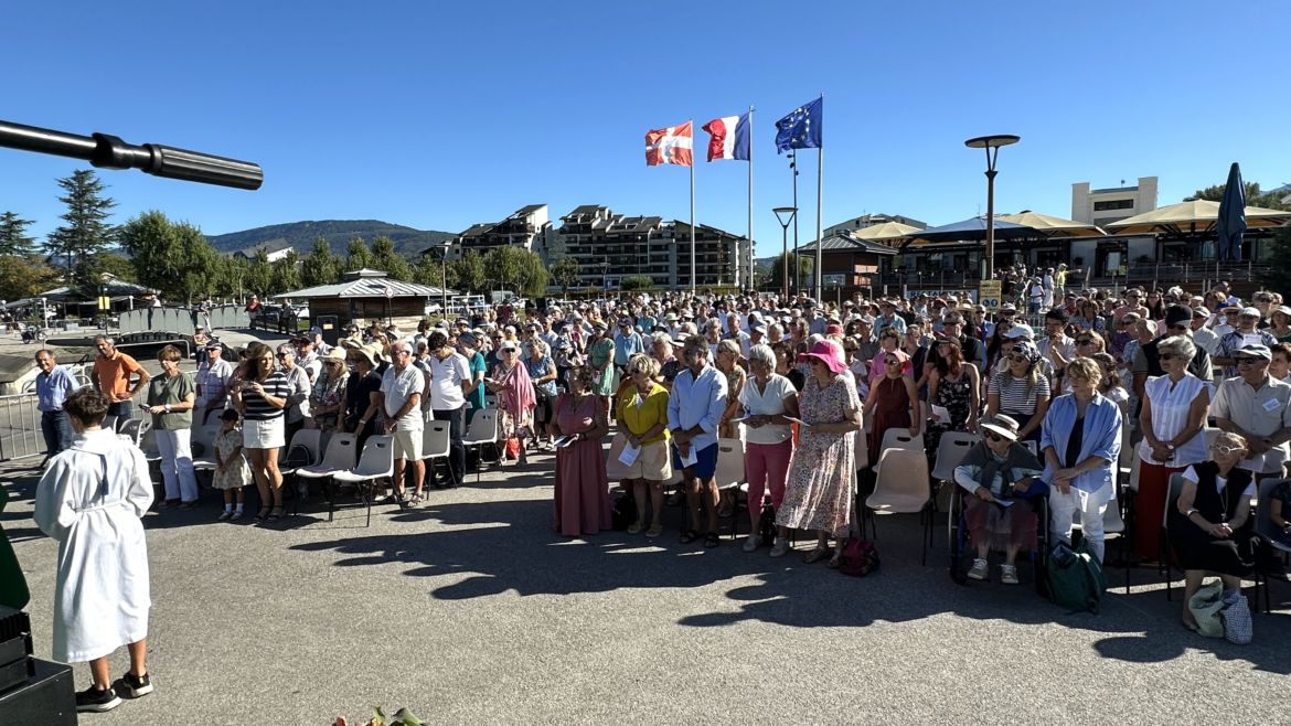 Messe de rentrée au bord du lac